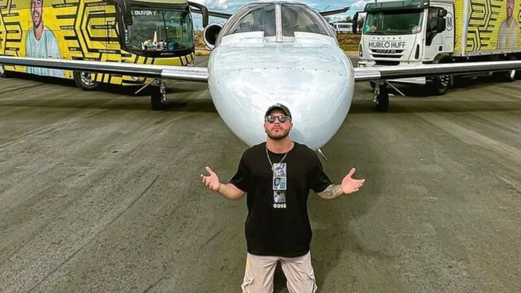 Aeronave de Murilo Huff apresenta problema durante teste: ‘Ilesos’