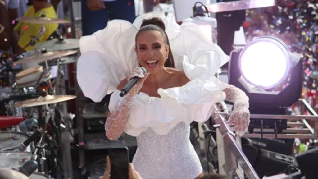 Ivete Sangalo vence troféu Bahia Folia com hit Macetando: ‘Sucesso com Ludmilla’