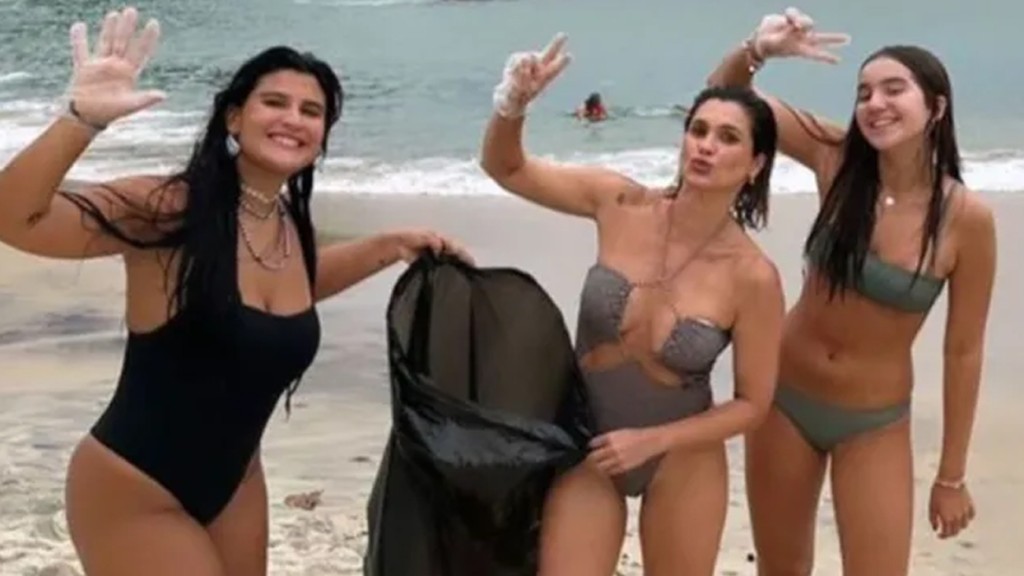 Flávia Alessandra e as filhas se reúnem em ação de limpeza da praia do Vidigal: ‘RJ’