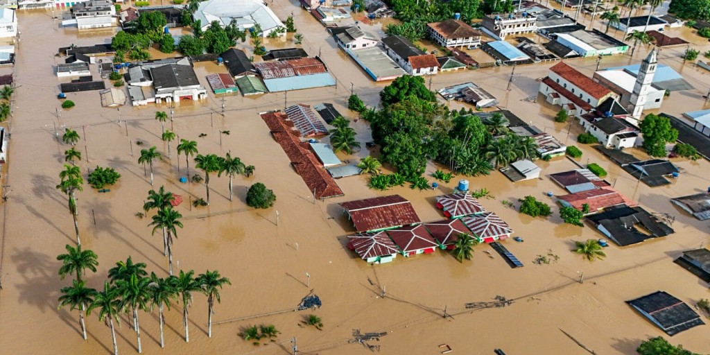 Brasiléia, no Acre, tem a maior cheia já registrada na história