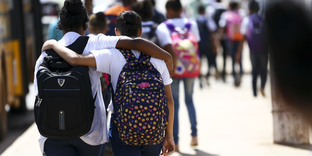 Casamento de meninas de até 17 anos de idade diminui 65% em uma década